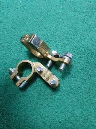 Juego de 2 bornas de batería de latón