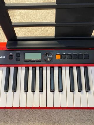 Teclado Casio CT-S200 Rojo