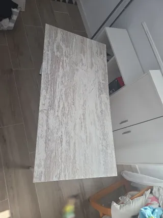 Mesa de escritorio o apoyo madera y metal