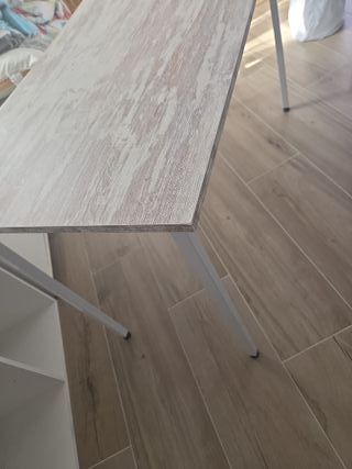 Mesa de escritorio o apoyo madera y metal