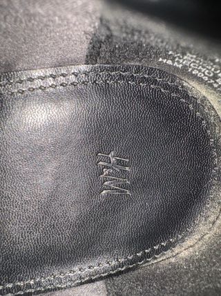 Mocasines charol H&M dorados