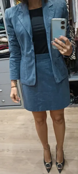 Traje Ante Azul Pavo Chaqueta y Falda