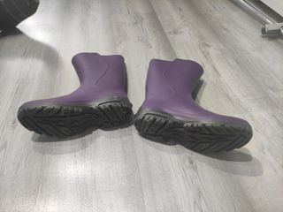 Botas de agua moradas