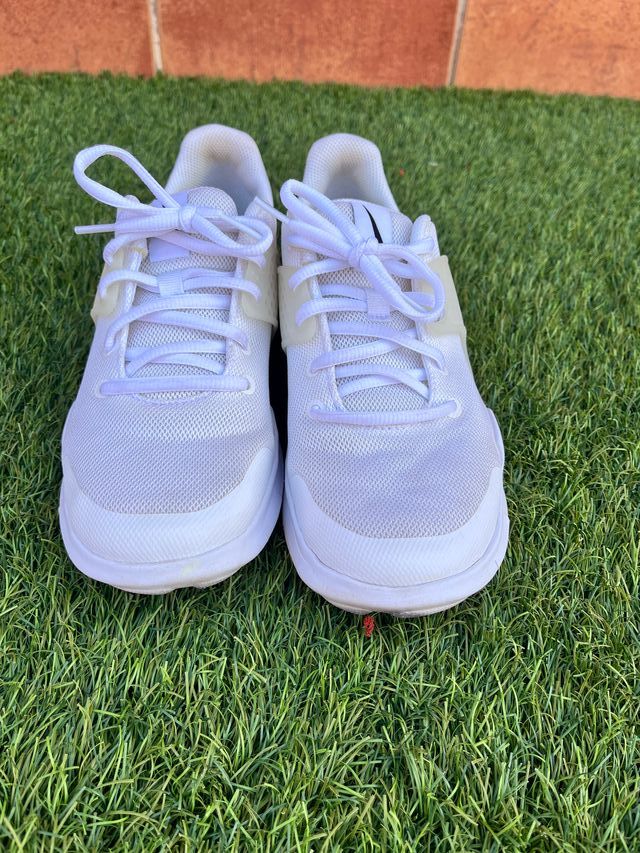 Zapatillas Nike Arrowz Talla 40