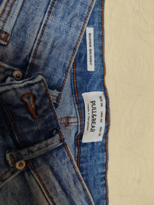 Vaquero Pull and Bear Azul Hombre talla 38