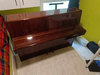 Piano Vertical Caoba Oscuro