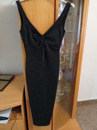 Vestido de fiesta negro brillante