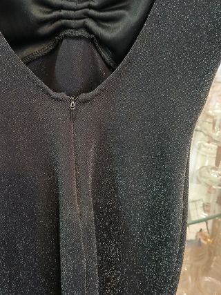 Vestido de fiesta negro brillante