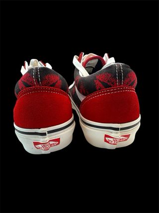 Zapatillas Vans Old Skool Rojas y Negras