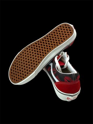 Zapatillas Vans Old Skool Rojas y Negras