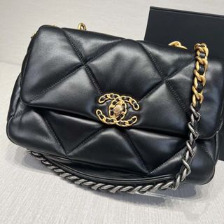 Borsa Chanel 19