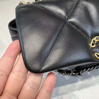 Borsa Chanel 19