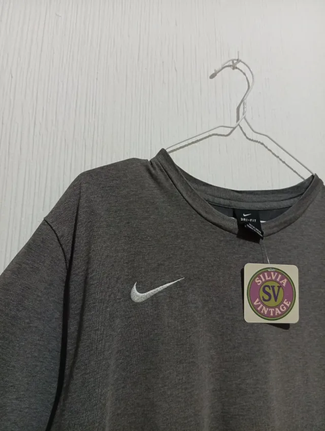 T-shirt Nike Retro Grey taglia L 