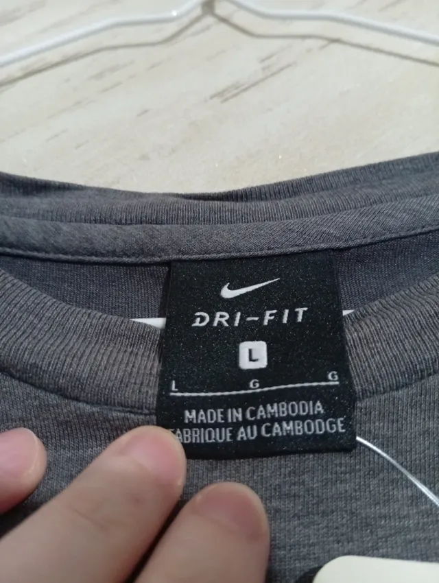 T-shirt Nike Retro Grey taglia L 