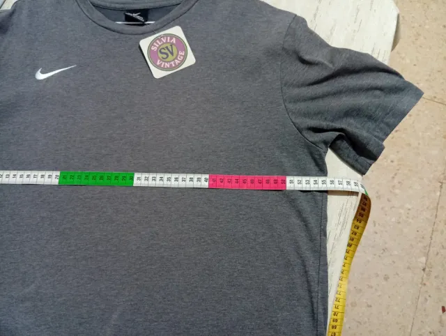 T-shirt Nike Retro Grey taglia L 