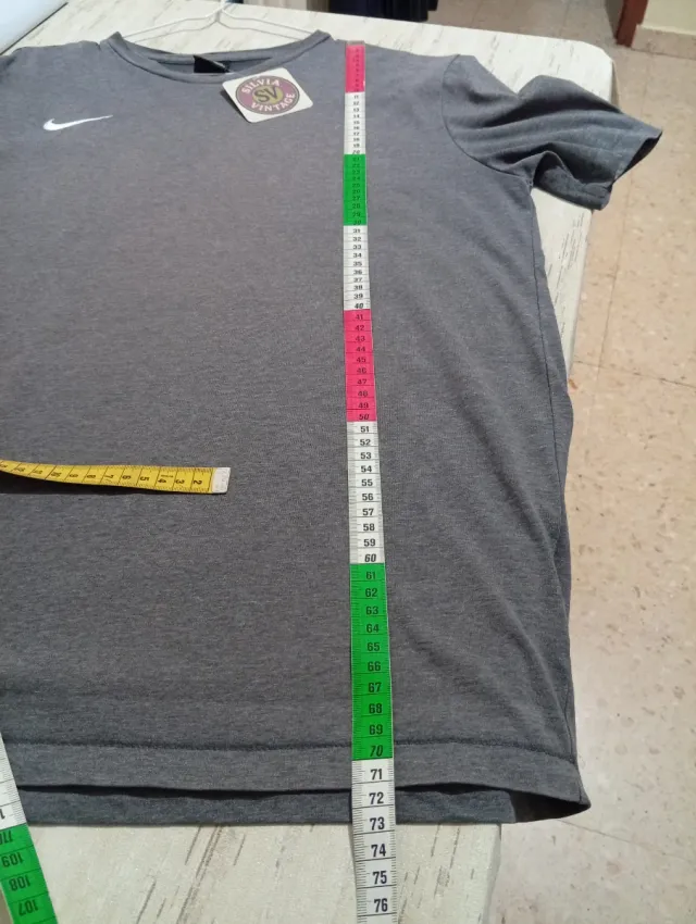 T-shirt Nike Retro Grey taglia L 