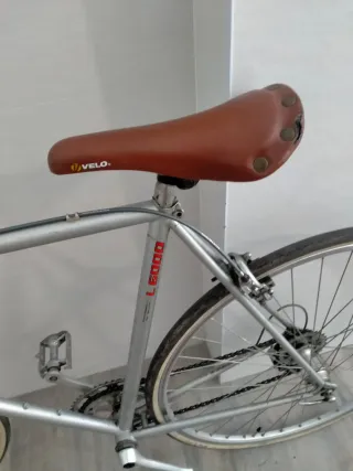 Bicicleta L6000 plateada