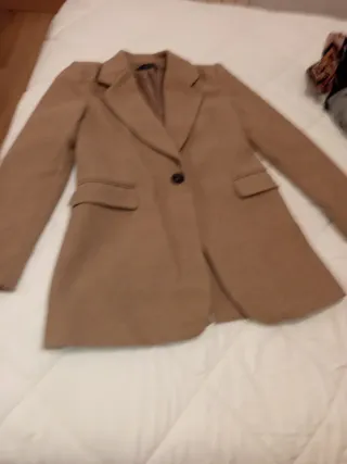 Americana de paño beige,talla S pero es como M