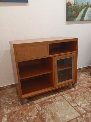 Mesa TV madera con ruedas y cristal
