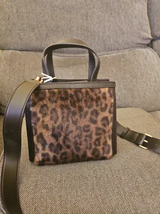 Bolso Guess estampado leopardo