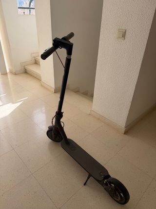 Se regala Patinete Eléctrico Xiaomi Negro