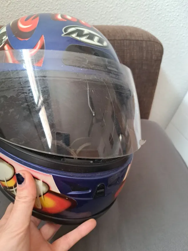 Casco Moto Integral MT Diseño Llamas
