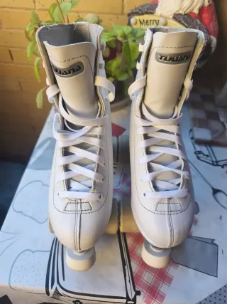 Patines blancos Tijuans