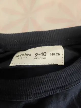 Camiseta manga larga Lefties azul
talla 9-10 años