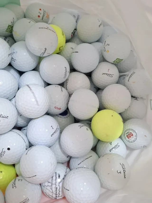 142 Bolas Titleist Pro V1 y Pro V1x