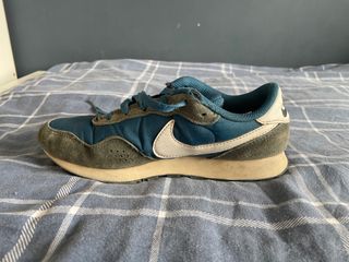 Zapatillas Nike niño azul/verde oliva