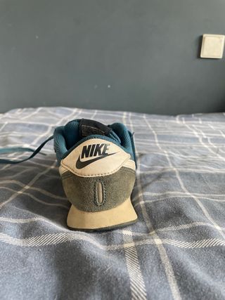 Zapatillas Nike niño azul/verde oliva