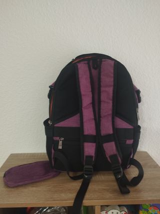 Mochila Morada con compartimento naranja