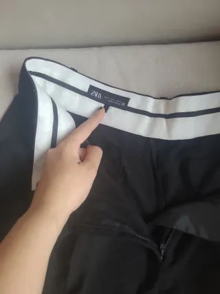 Pantalón vestir Zara negro