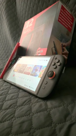 Nintendo Switch 2 + Donkey Kong Bananza