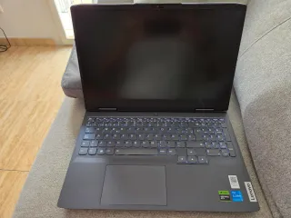LENOVO LOQ 15IRH8 Portátil Gaming