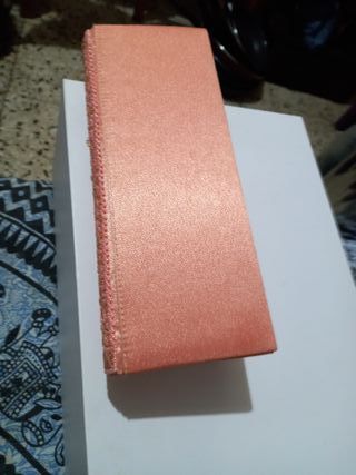 Bolso de fiesta rosa y dorado