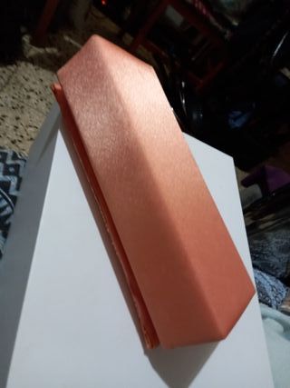 Bolso de fiesta rosa y dorado