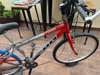 Conjunto Rodillo Élite + Bicicleta BH
