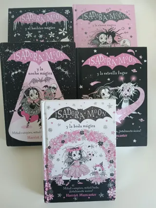 Isadora Moon. Lote de 5 libros tapa dura 