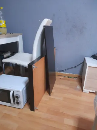 Mesa comedor Ikea madera blanca y marrón
