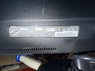 Pantalla Asus Negra