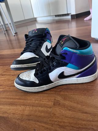 Jordan 1 Mid Viola e Turchese Originale 