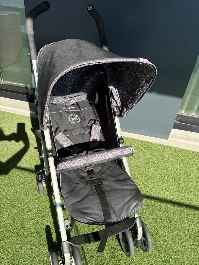 Silla de paseo Cybex negra