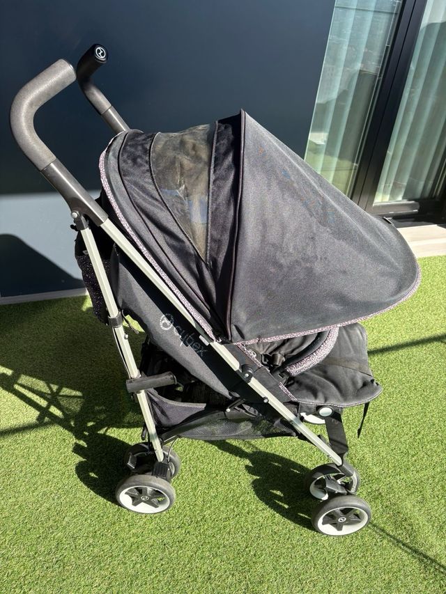Silla de paseo Cybex negra