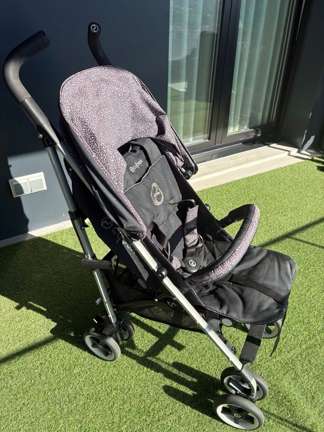 Silla de paseo Cybex negra
