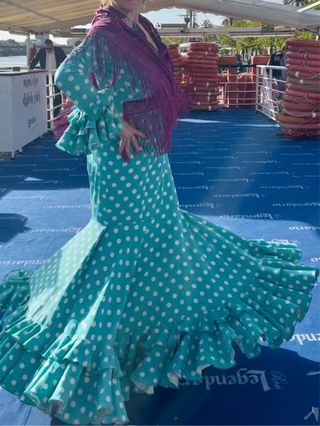 Vestido Flamenca en turquesa y lunares blancos
