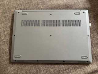 Lenovo IdeaPad 3 81W1 Plata