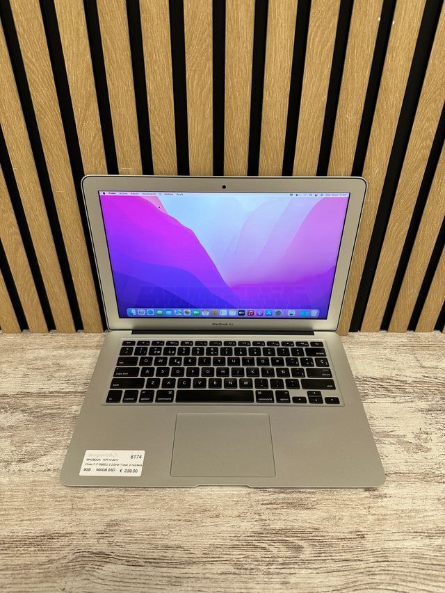 MacBook Air 13" 2017 i7 8gb 500gb SSD