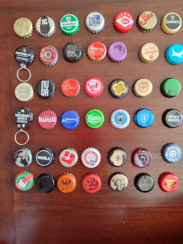 Lote de 42 chapas de cerveza variadas