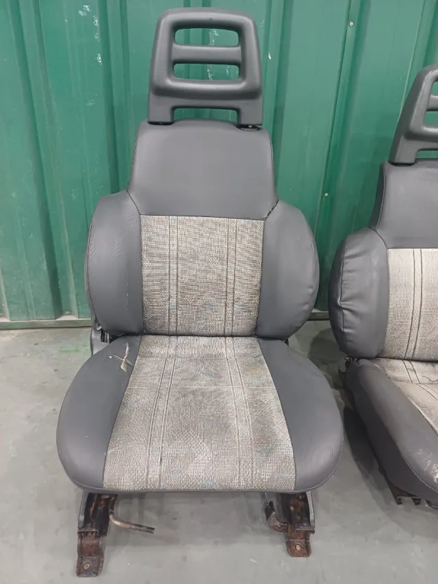 Asientos delanteros Suzuki Samurai